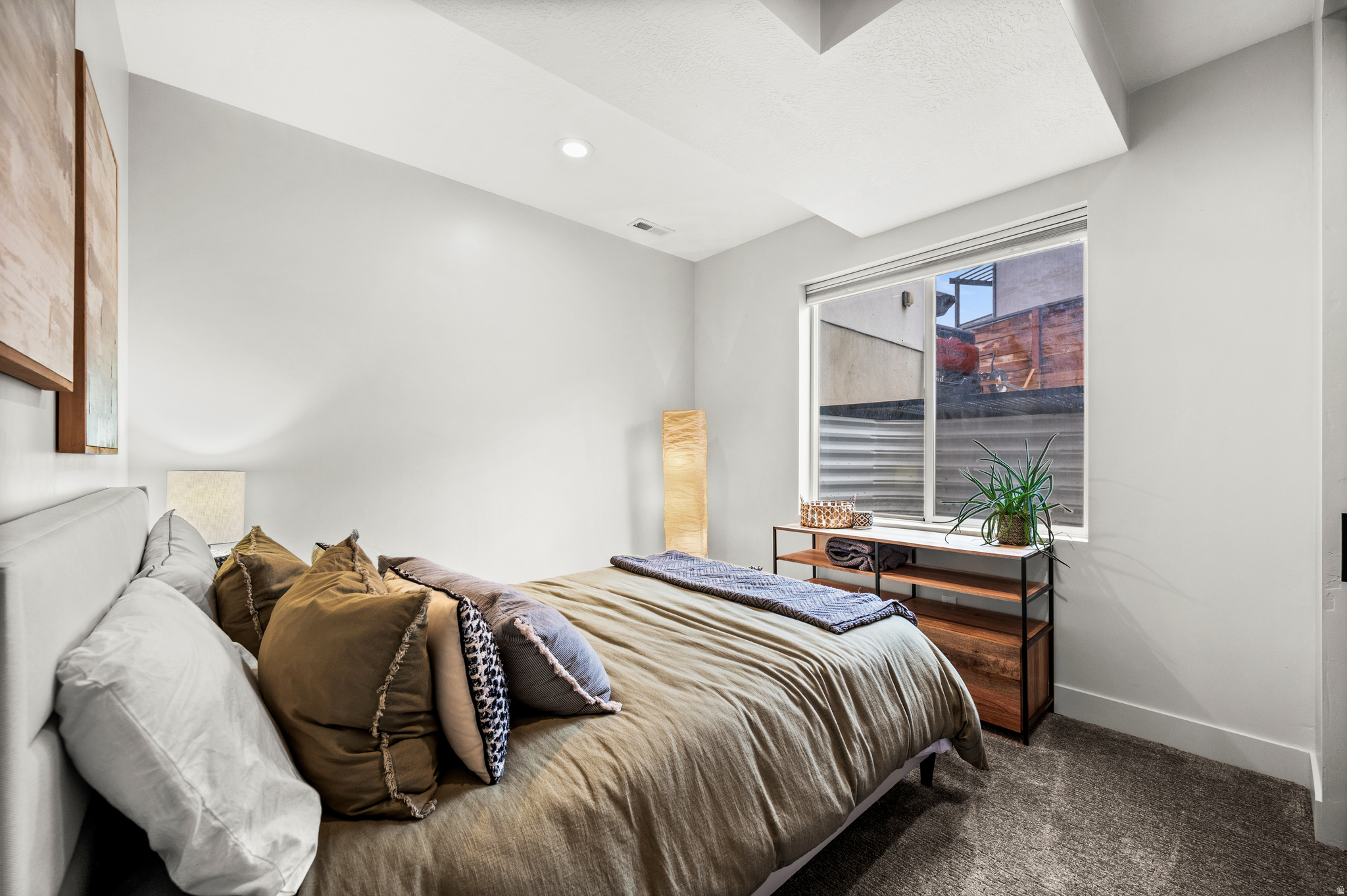 MENLOVE - Residential