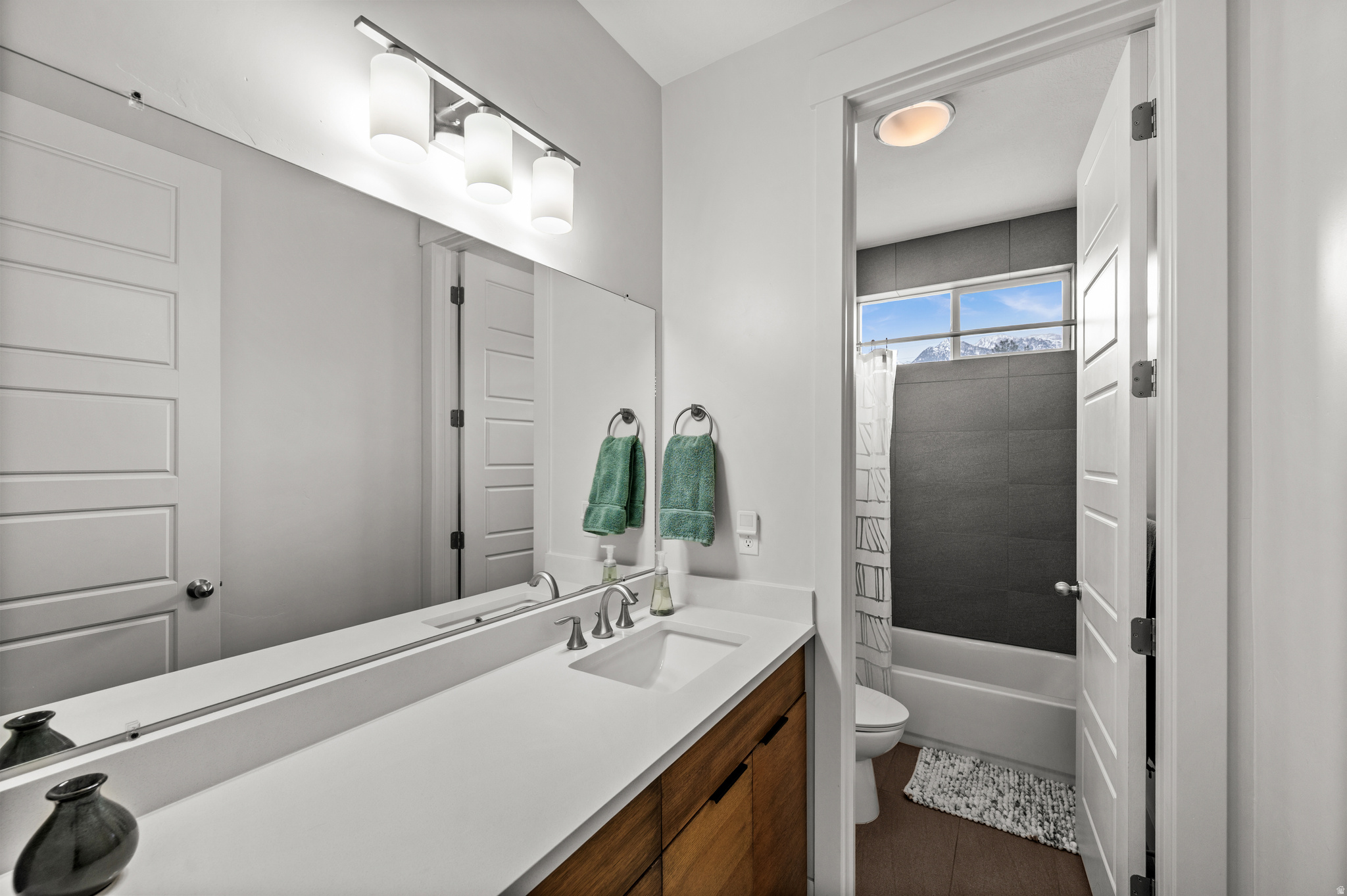 MENLOVE - Residential