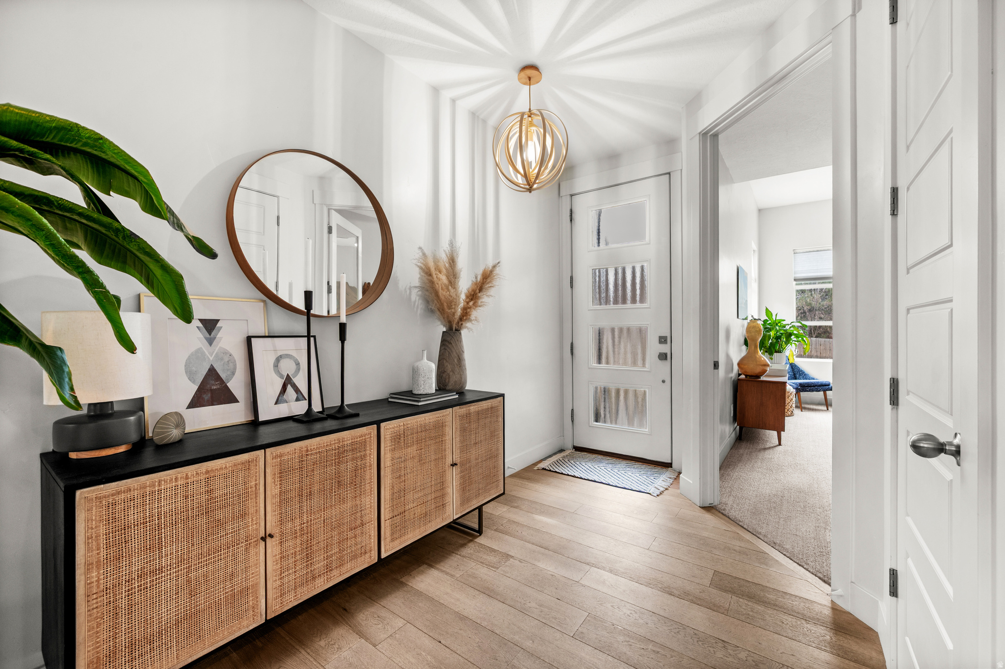 MENLOVE - Residential