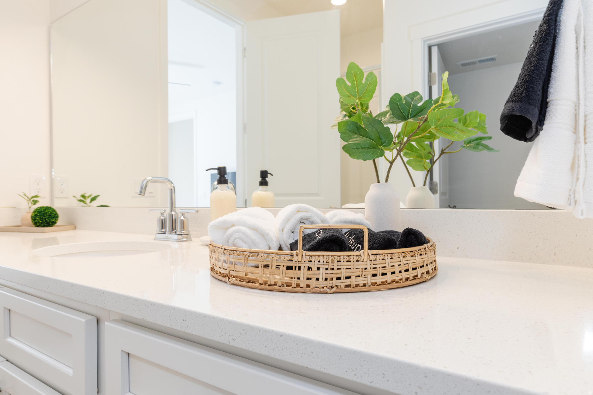 PARADISE PARKWAY - Residential