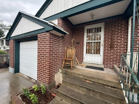 Photo of 372 E 2700 S #MAIN, South Salt Lake, UT 84115 (MLS # 2118148)