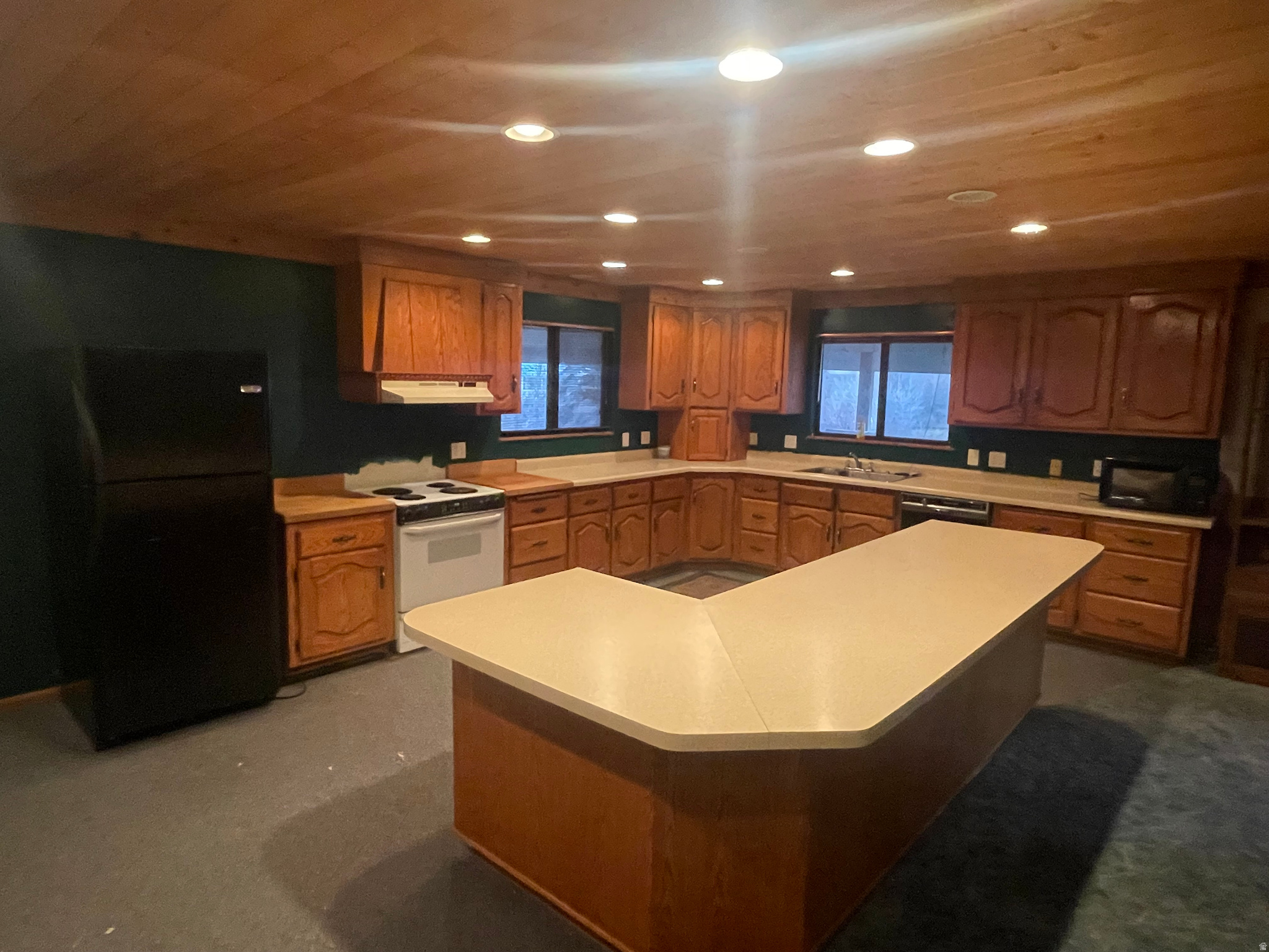 BEAVER SPRINGS - Land