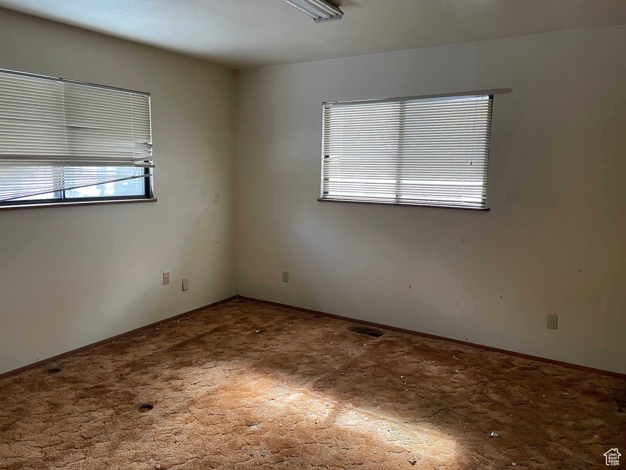 BEAVER SPRINGS - Land