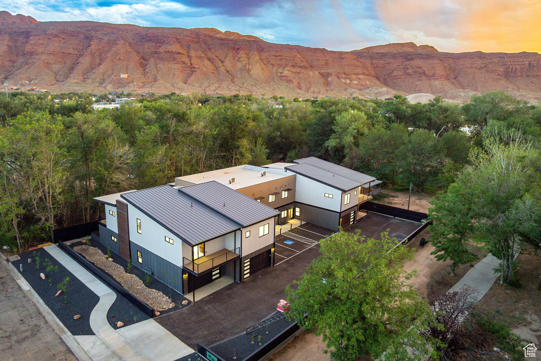 214 S 200 #8, Moab, Utah image 20