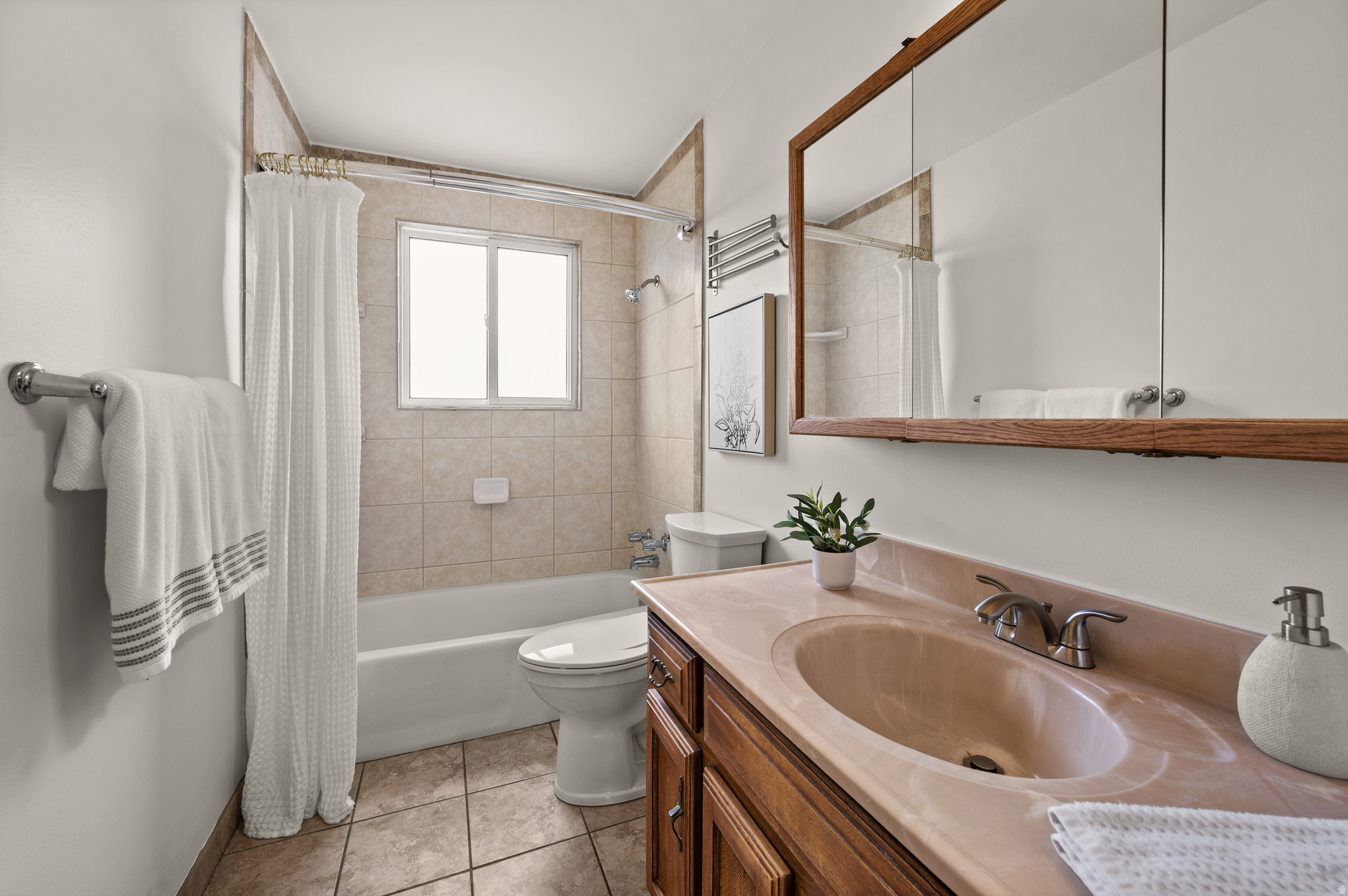 WHITE CITY - Residential