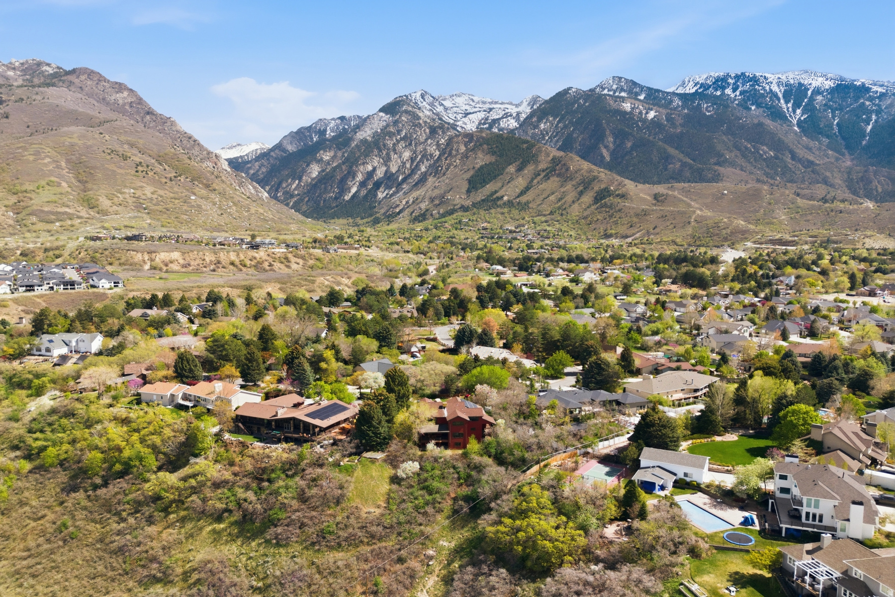 ALTAWOOD - Residential