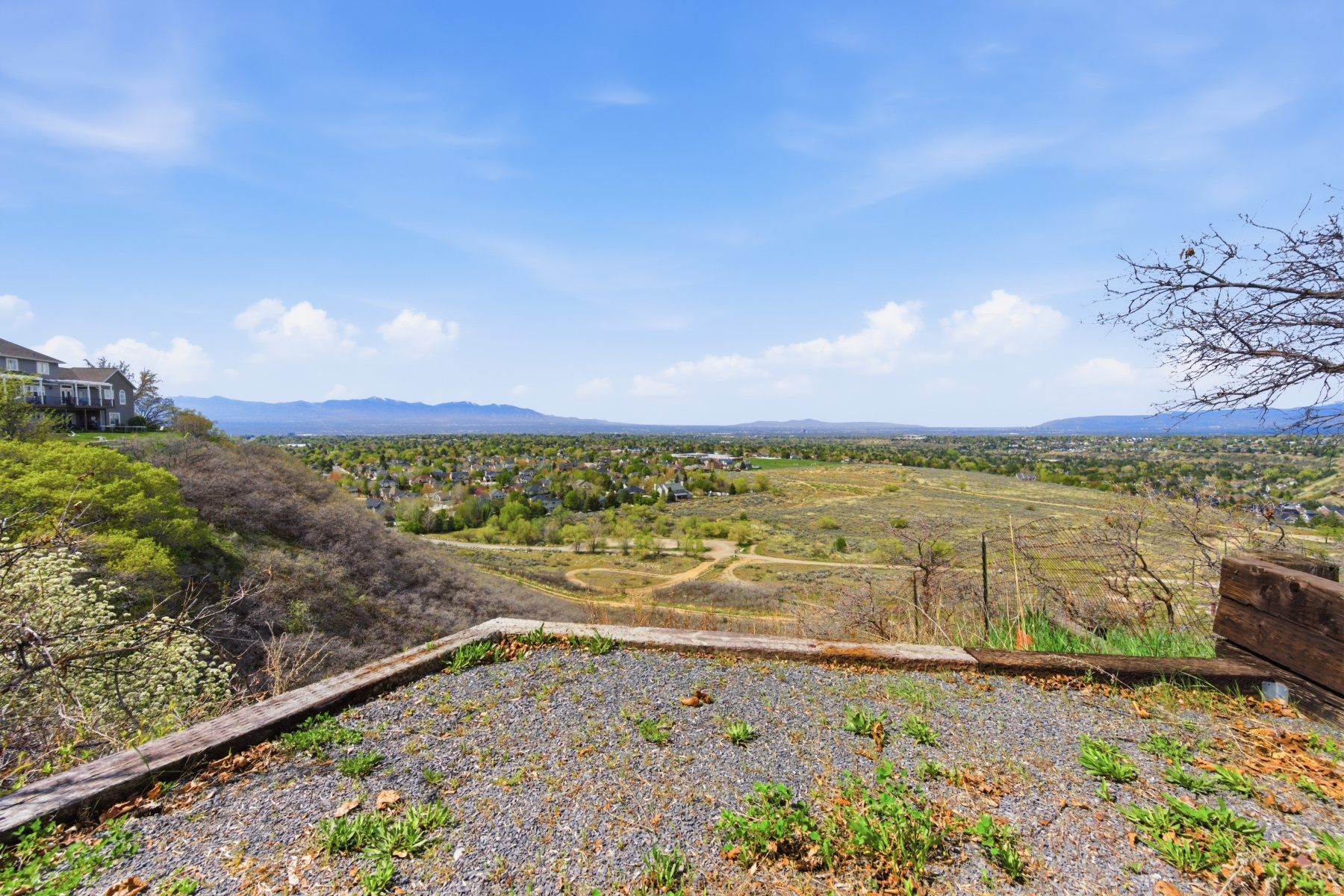 ALTAWOOD - Residential