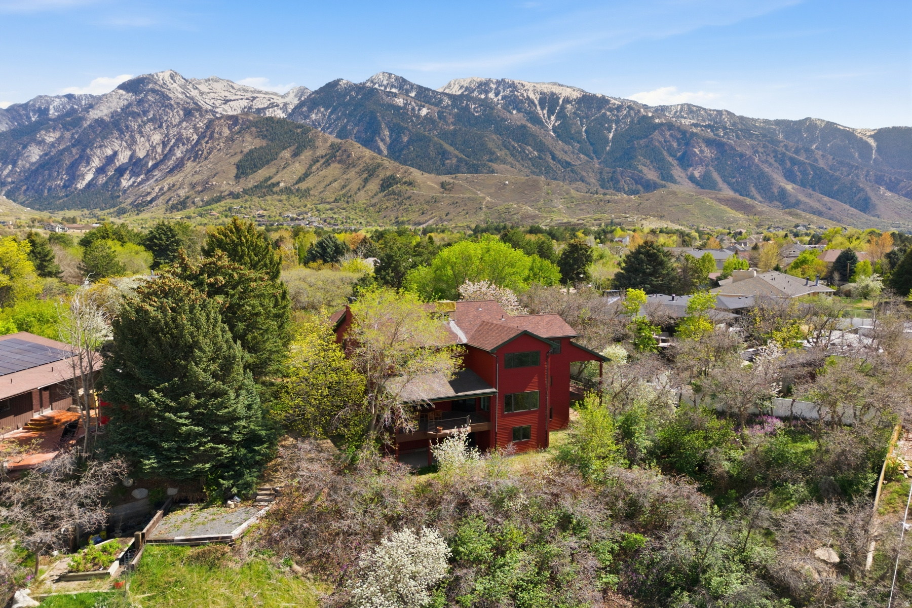 ALTAWOOD - Residential