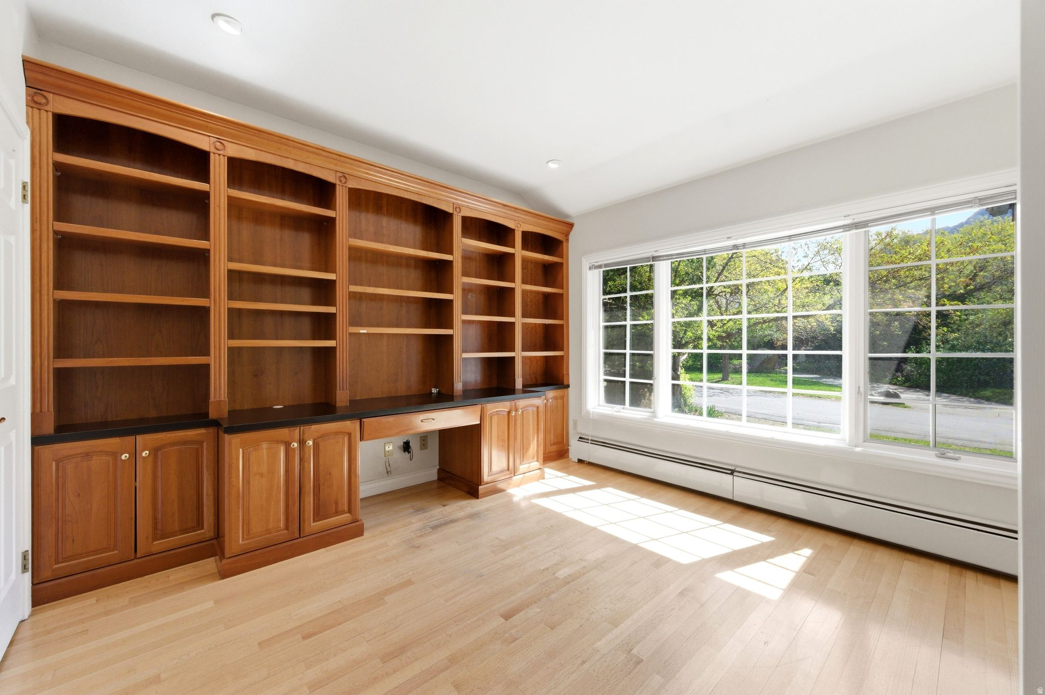 ALTAWOOD - Residential