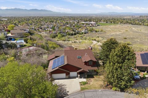 Photo of 8 ALTAWOOD DR S, Sandy, UT 84092 (MLS # 2149631)