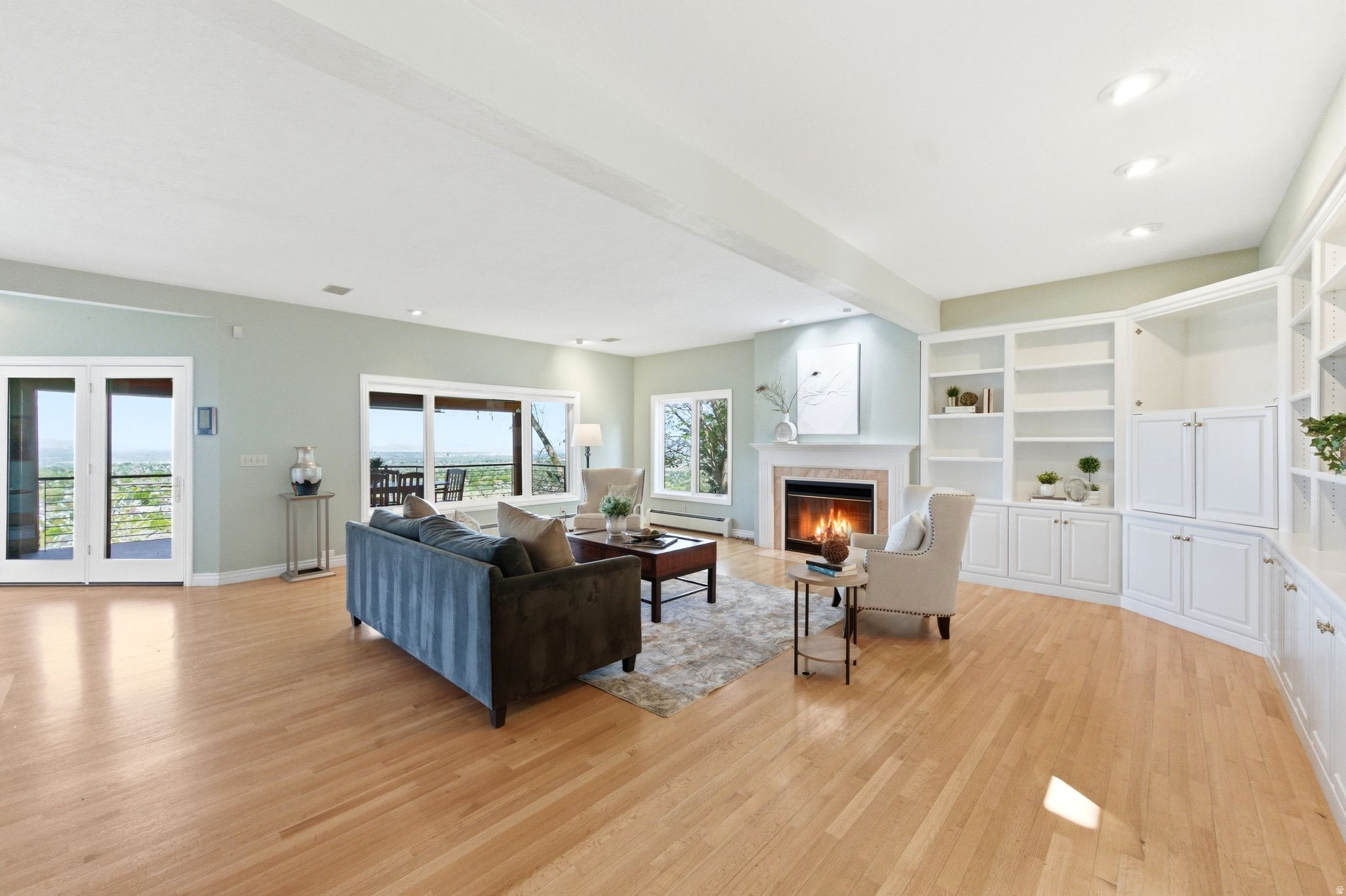 ALTAWOOD - Residential