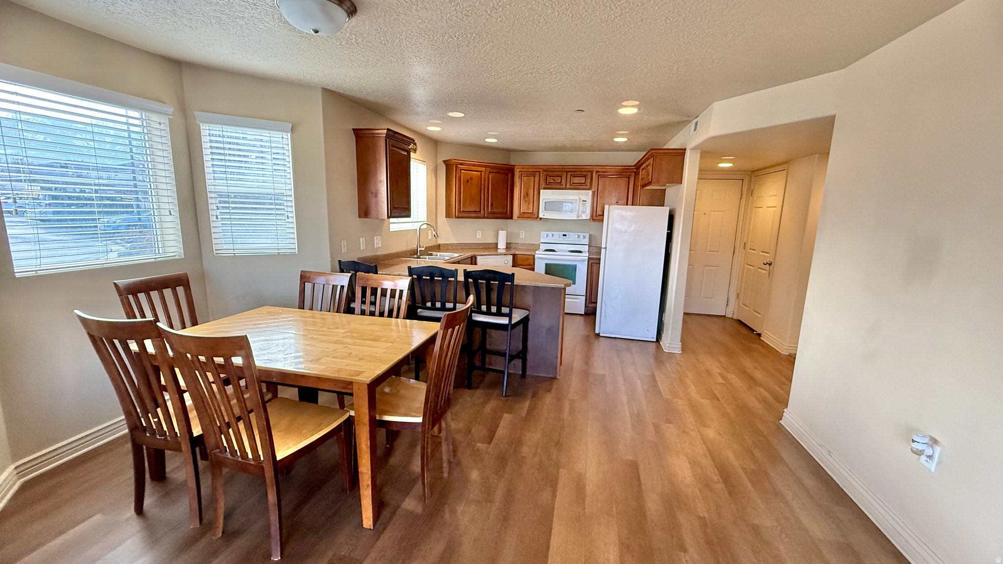 EAST TOWN VILLAGE PH 2 - Residential