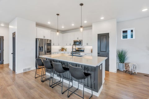 Tiny photo for 11122 S WILLOW WALK DR, South Jordan, UT 84009 (MLS # 2174037)