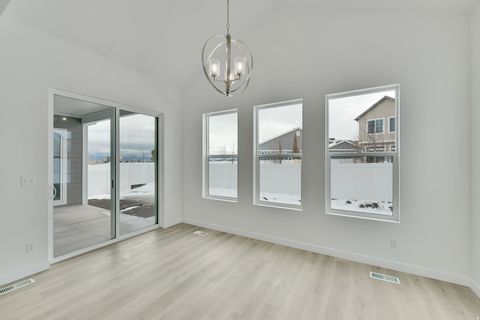 Tiny photo for 283 E POLARIS DR S #102, Saratoga Springs, UT 84045 (MLS # 2122751)