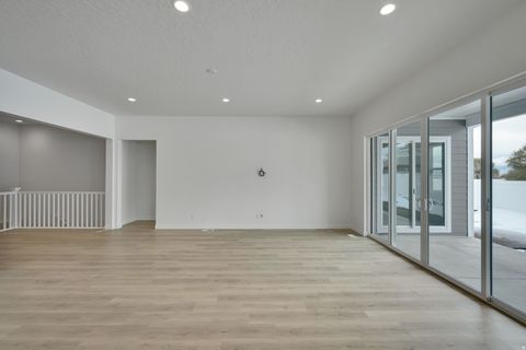 Tiny photo for 283 E POLARIS DR S #102, Saratoga Springs, UT 84045 (MLS # 2122751)