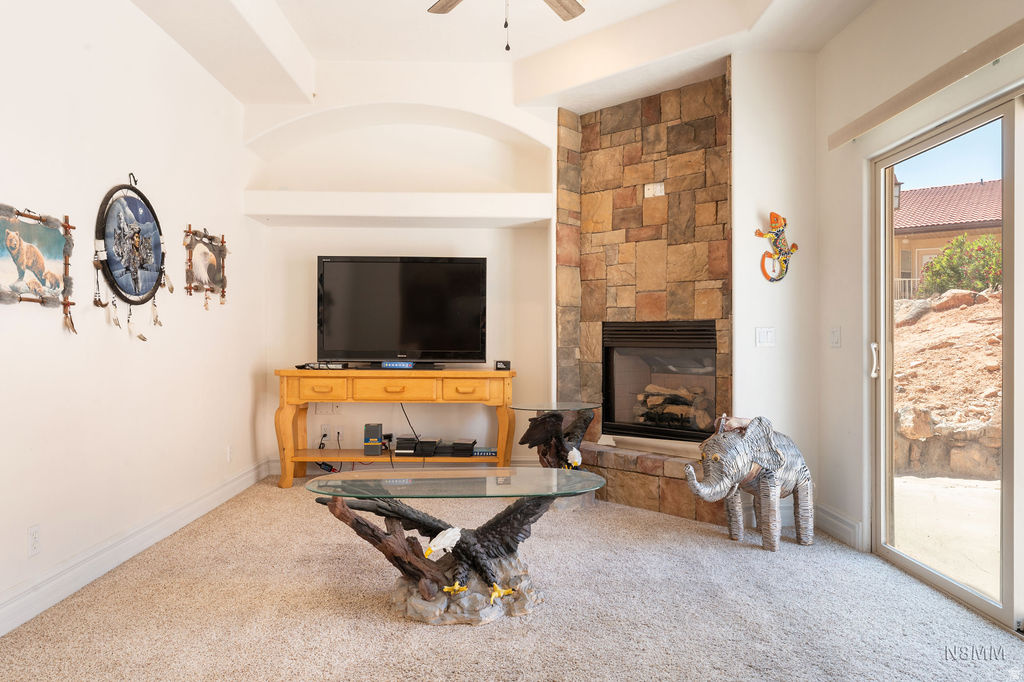 SHADOW HILLS - Residential