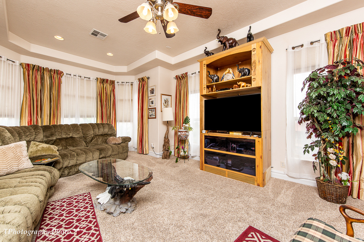 SHADOW HILLS - Residential