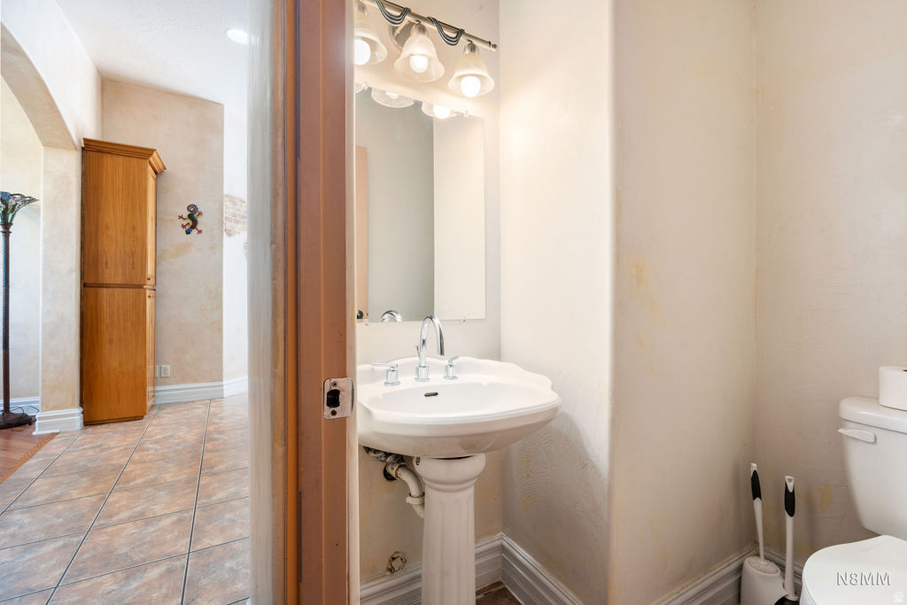 SHADOW HILLS - Residential