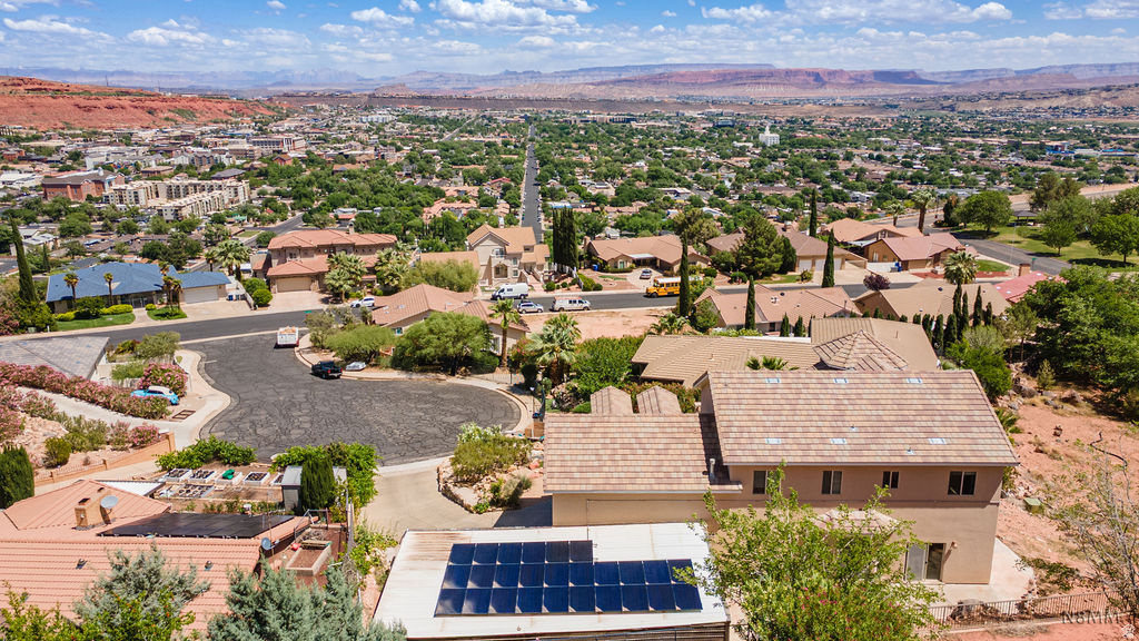 SHADOW HILLS - Residential