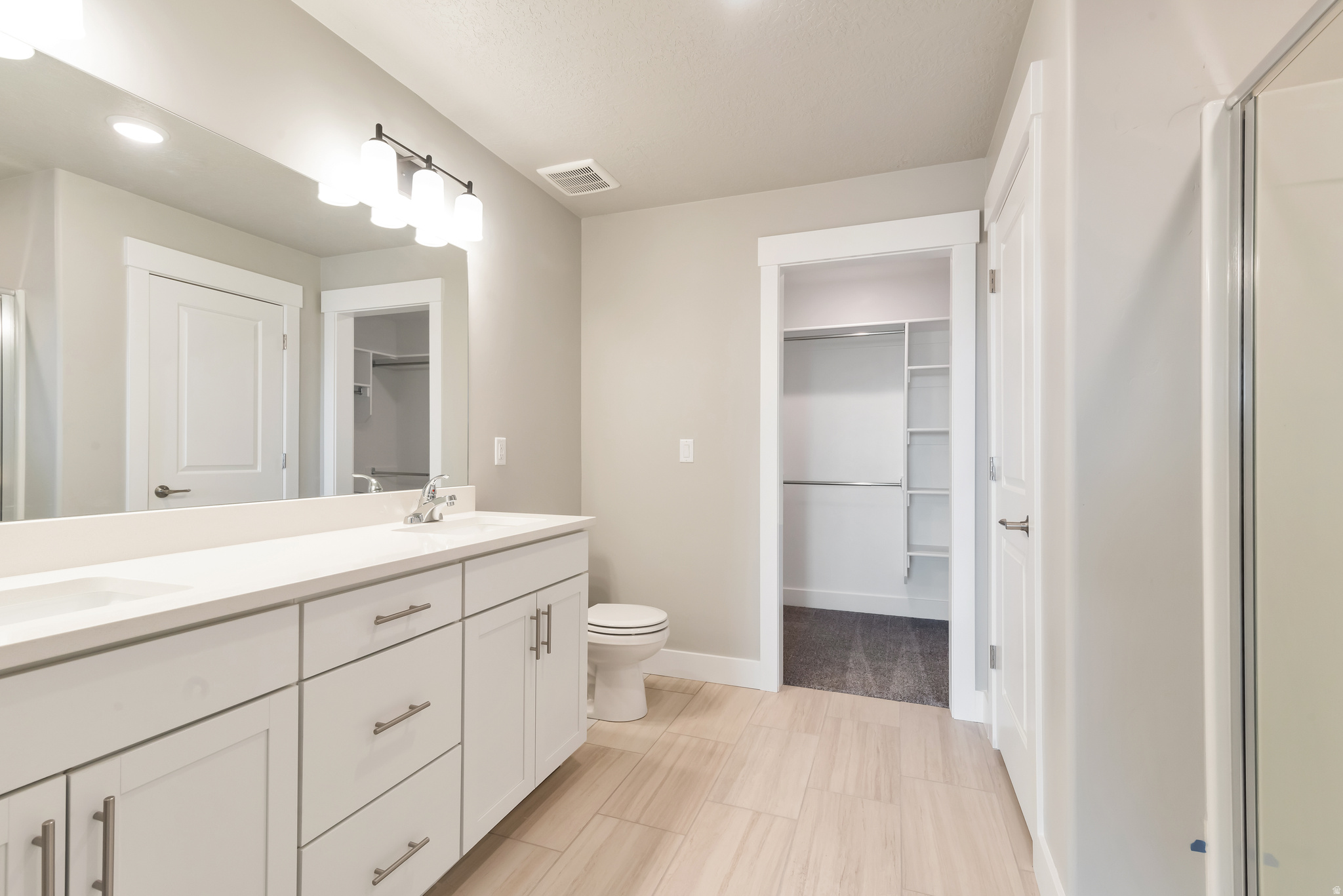 LAKEVIEW - Residential