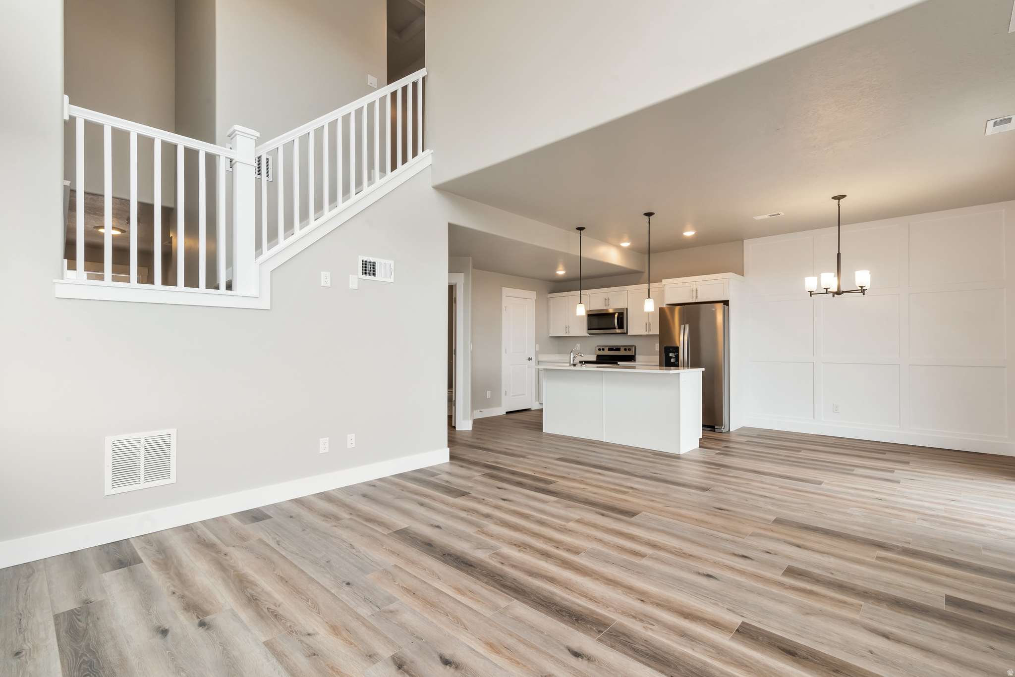 LAKEVIEW - Residential