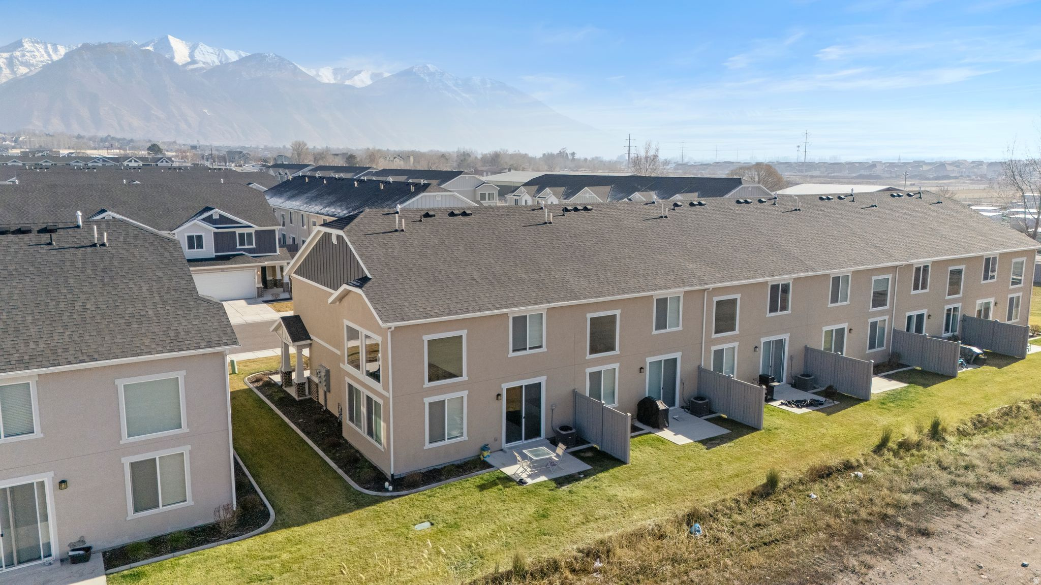 LAKEVIEW - Residential