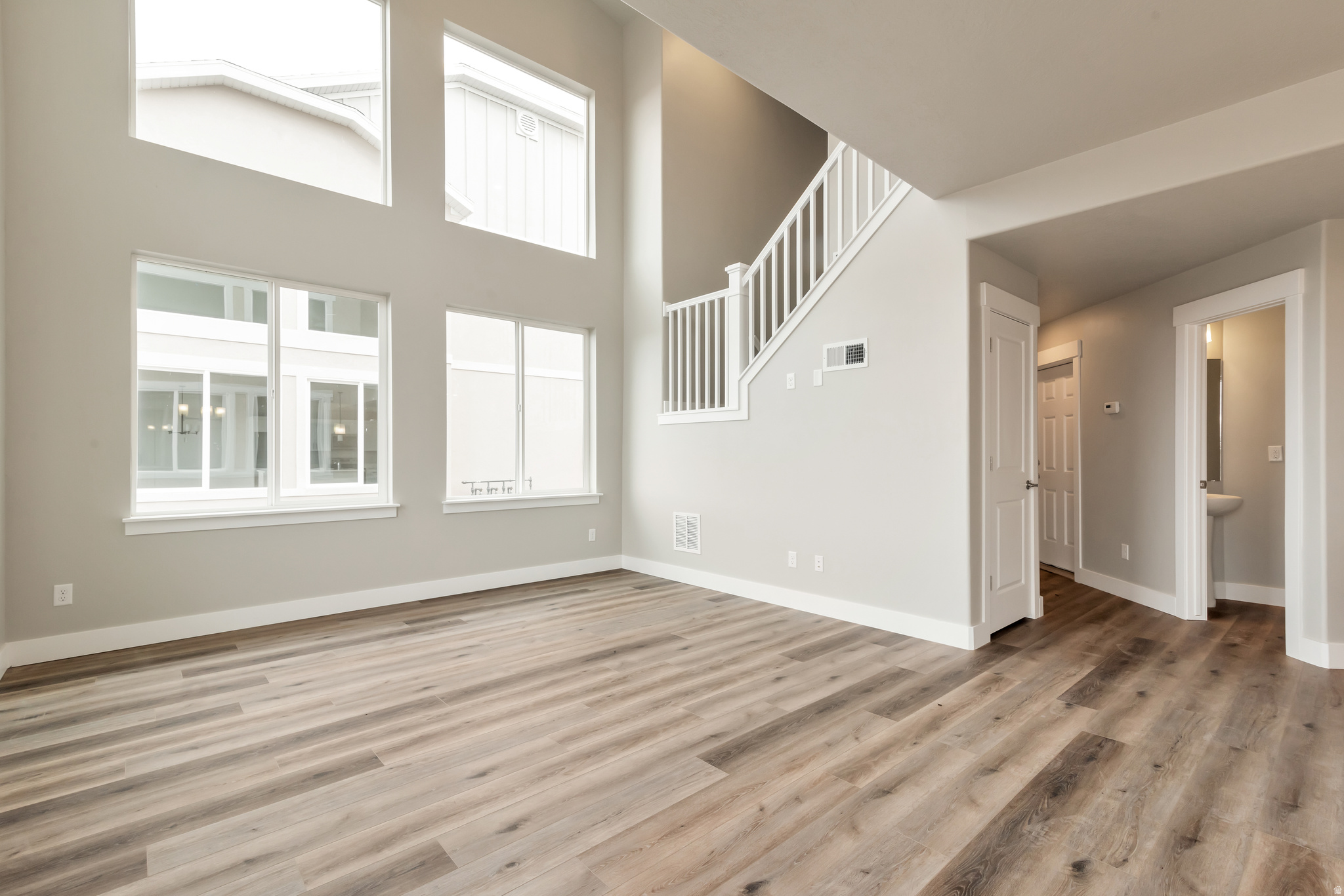 LAKEVIEW - Residential