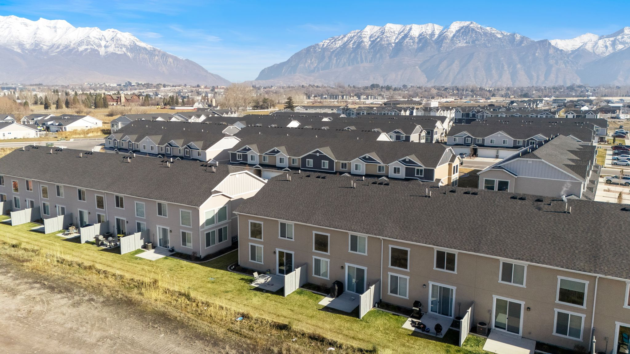 LAKEVIEW - Residential