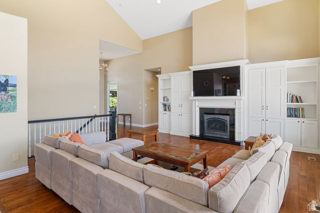 HOLBROOK - Residential