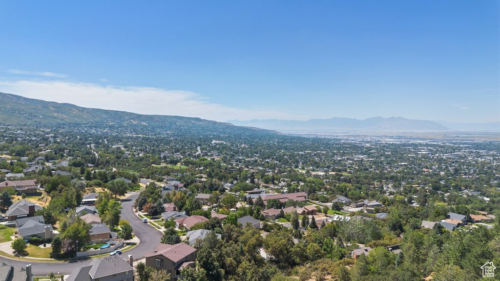 HOLBROOK - Residential