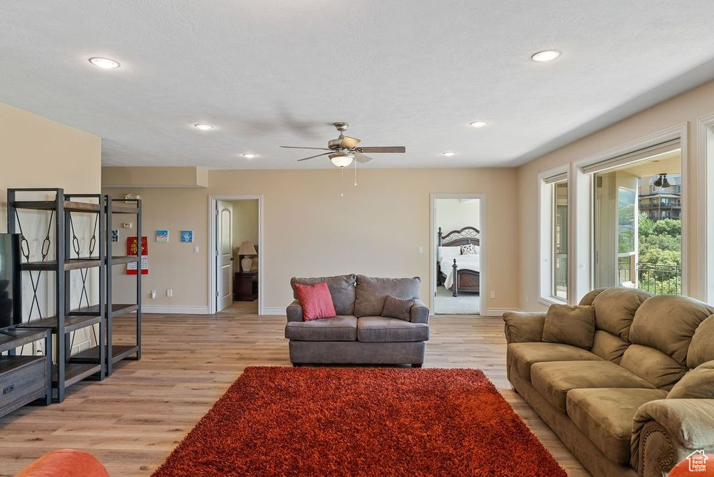 HOLBROOK - Residential