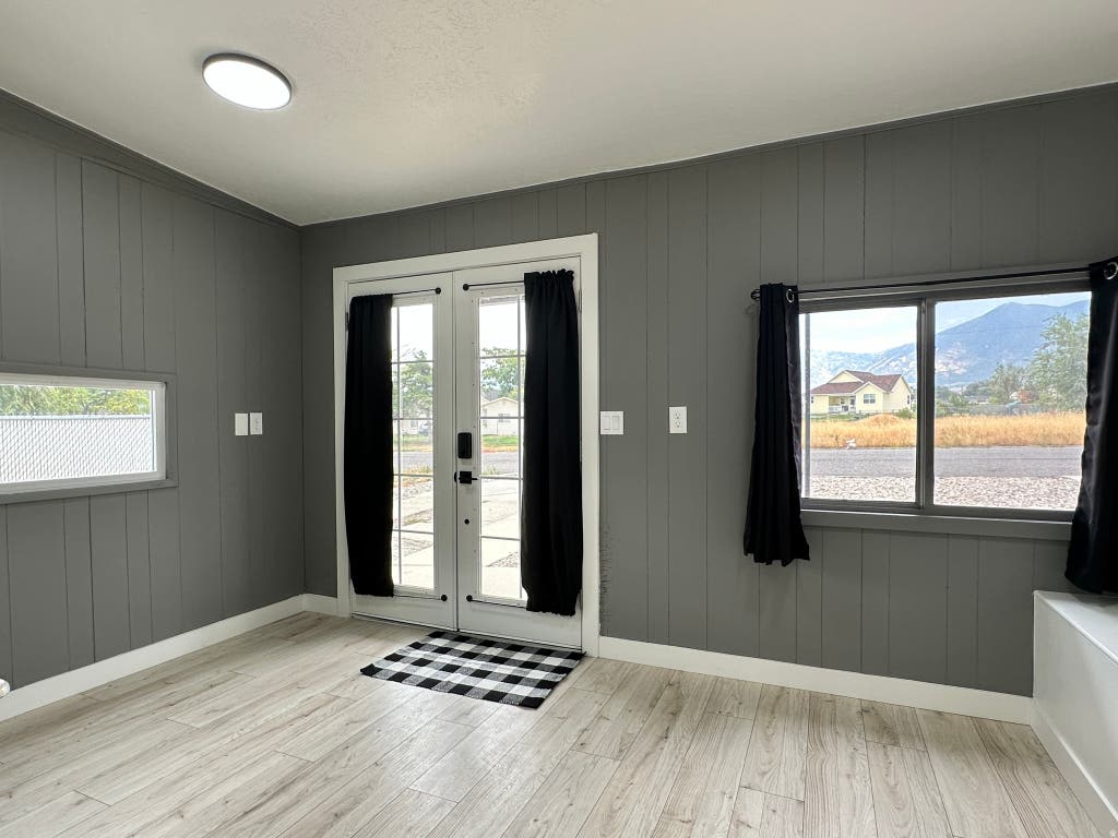 Photo of 555 N 100 W, Tooele, UT 84074 (MLS # 2175913)