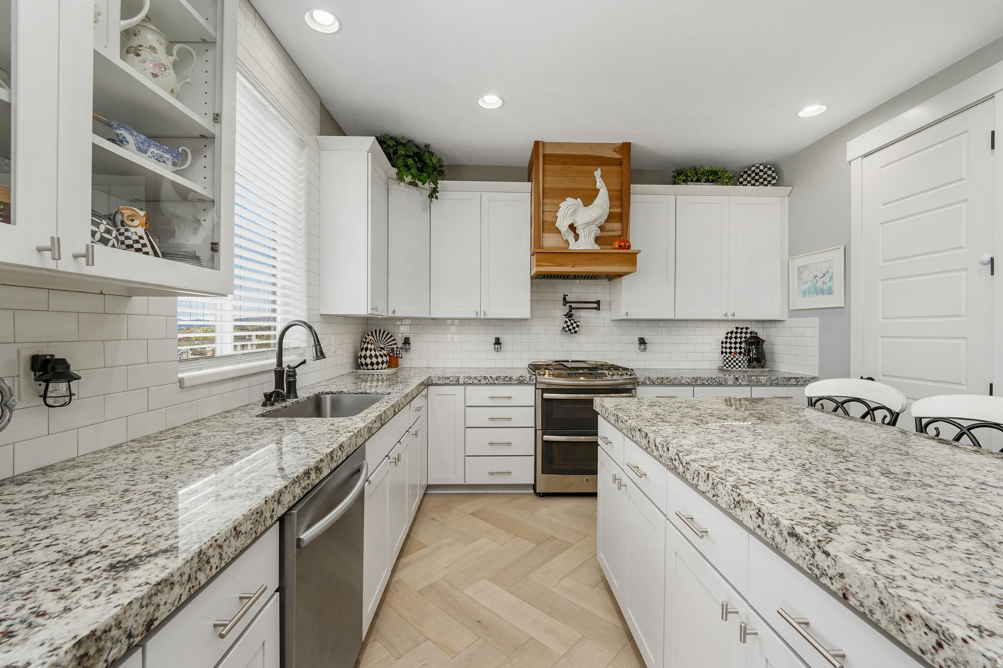 PLEASANT VIEW - Residential