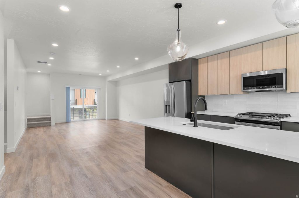 Photo of 527 W 620 N #133, Centerville, UT 84014 (MLS # 2152652)