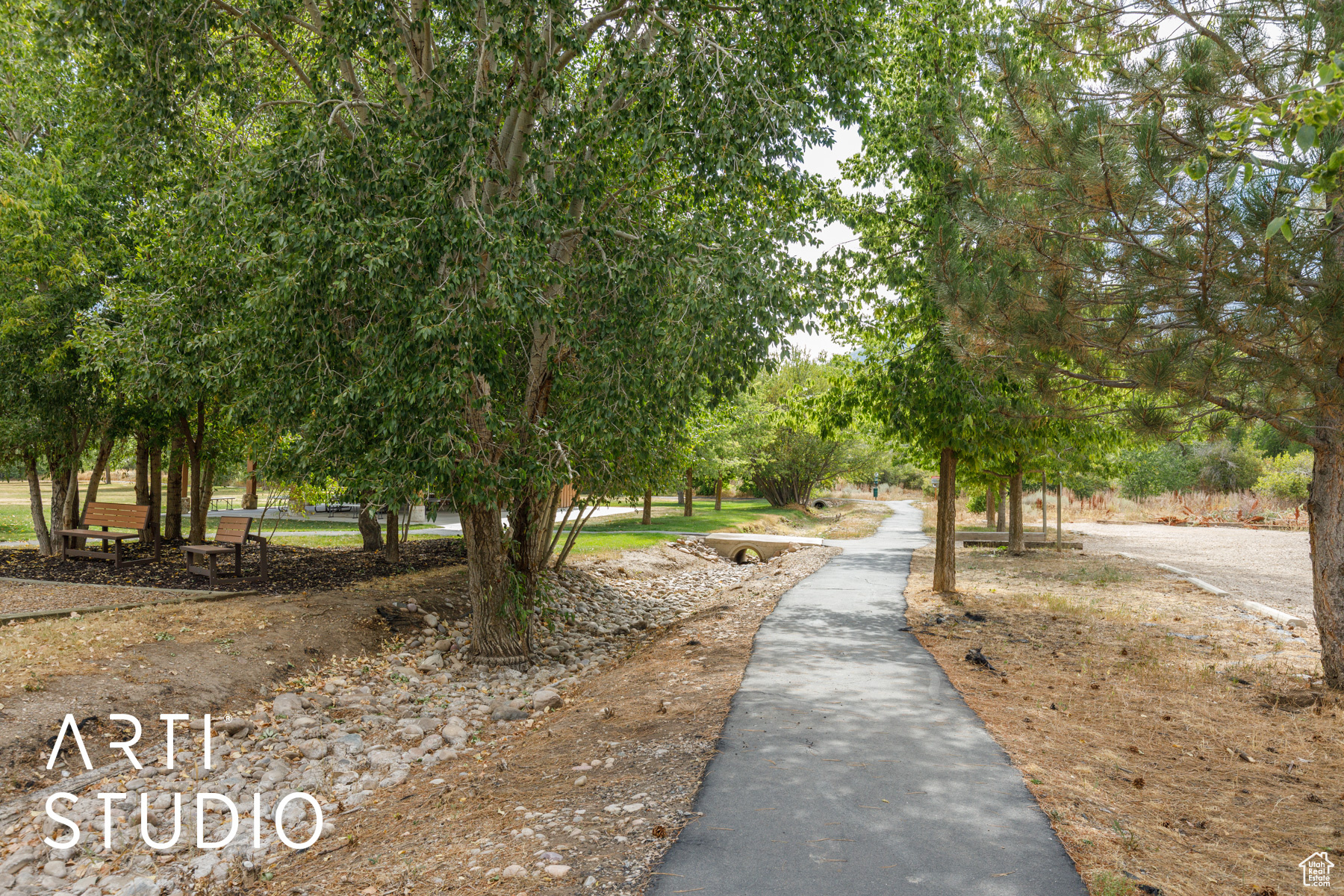 SHEEP CREEK - Residential