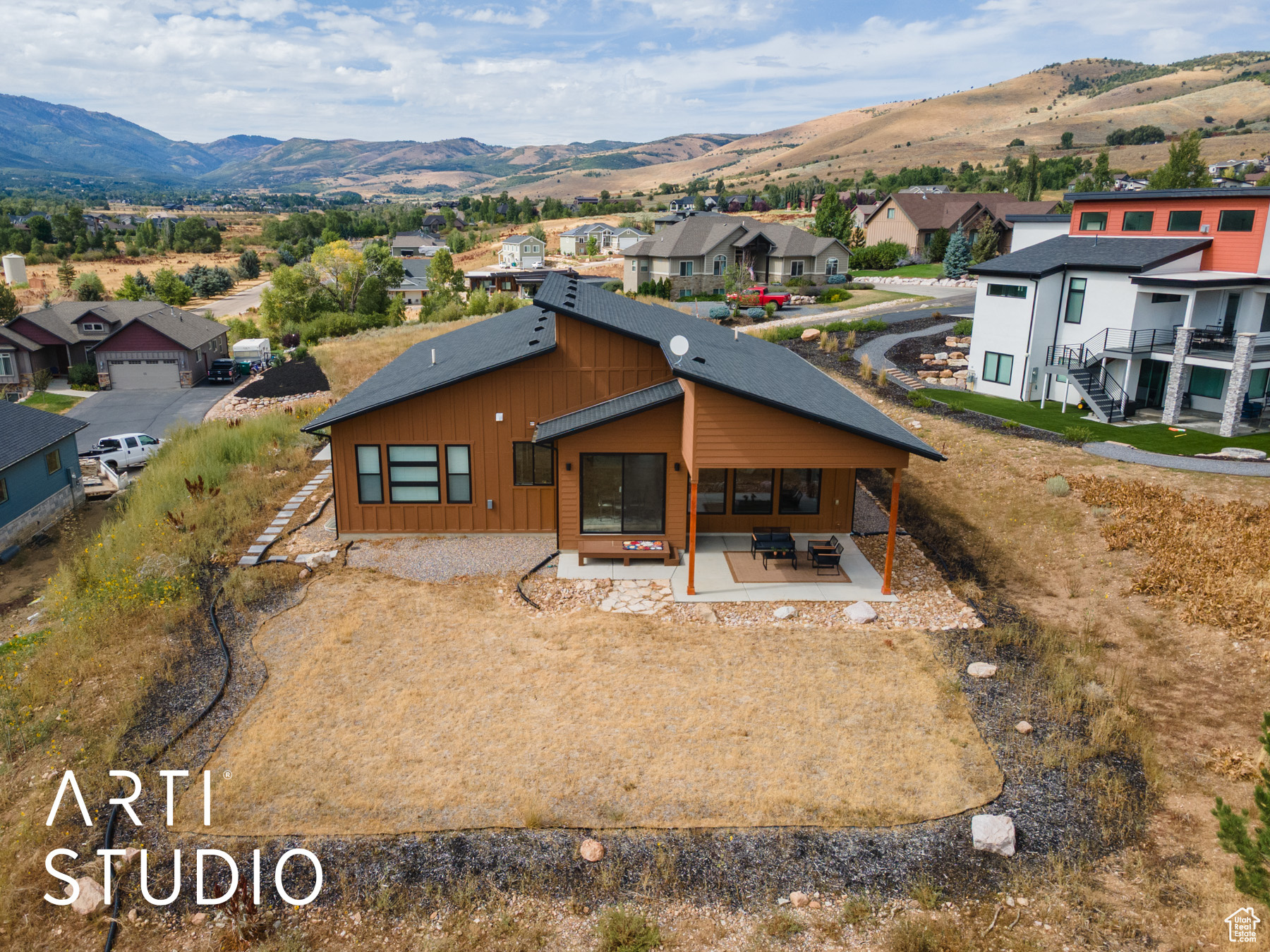 SHEEP CREEK - Residential