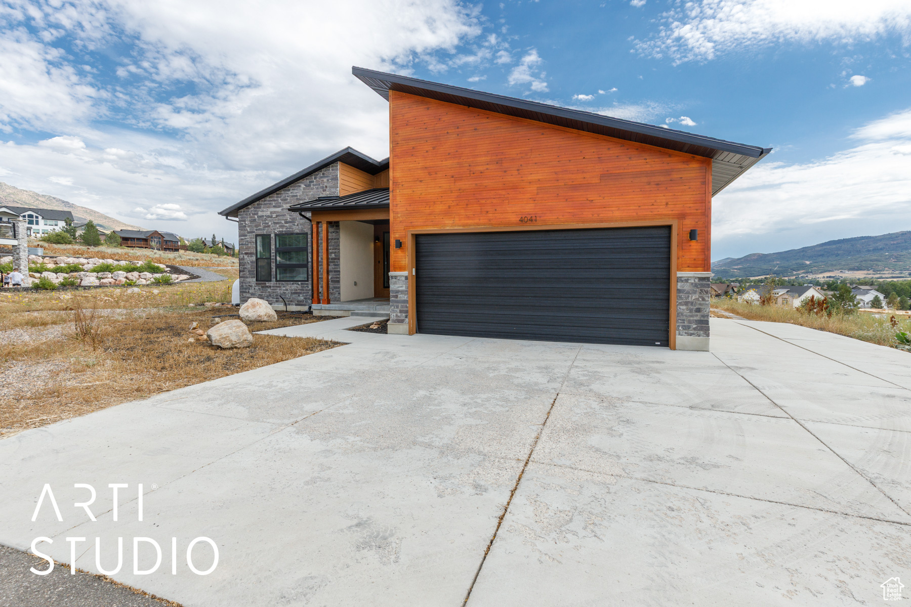 SHEEP CREEK - Residential