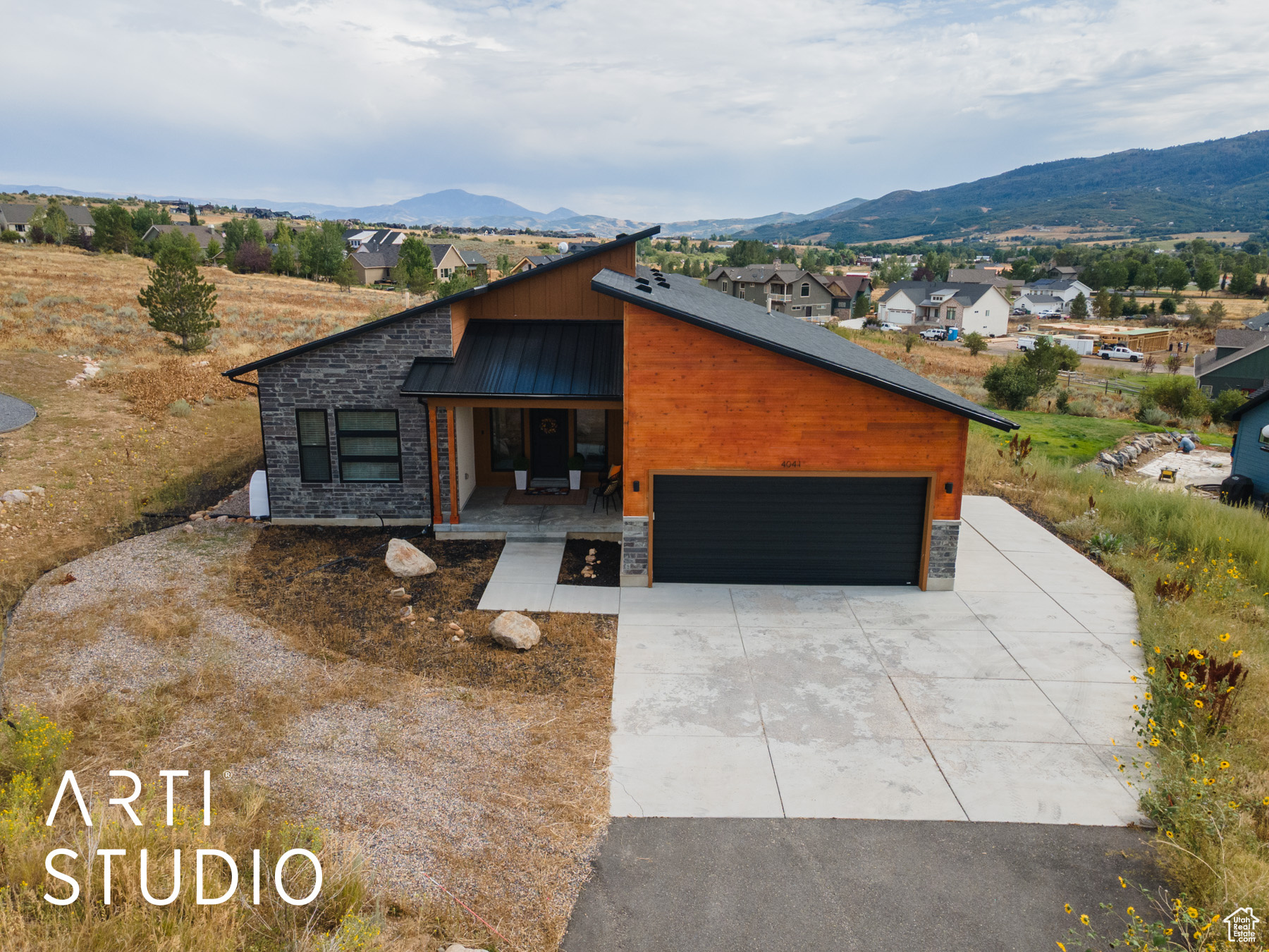 SHEEP CREEK - Residential