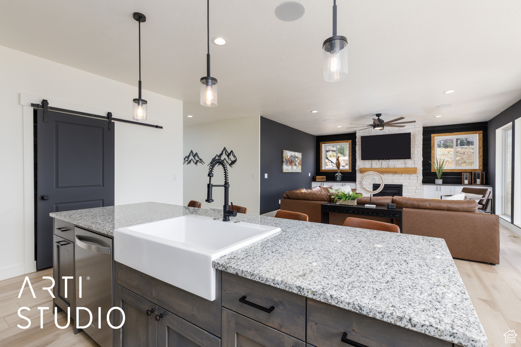 SHEEP CREEK - Residential