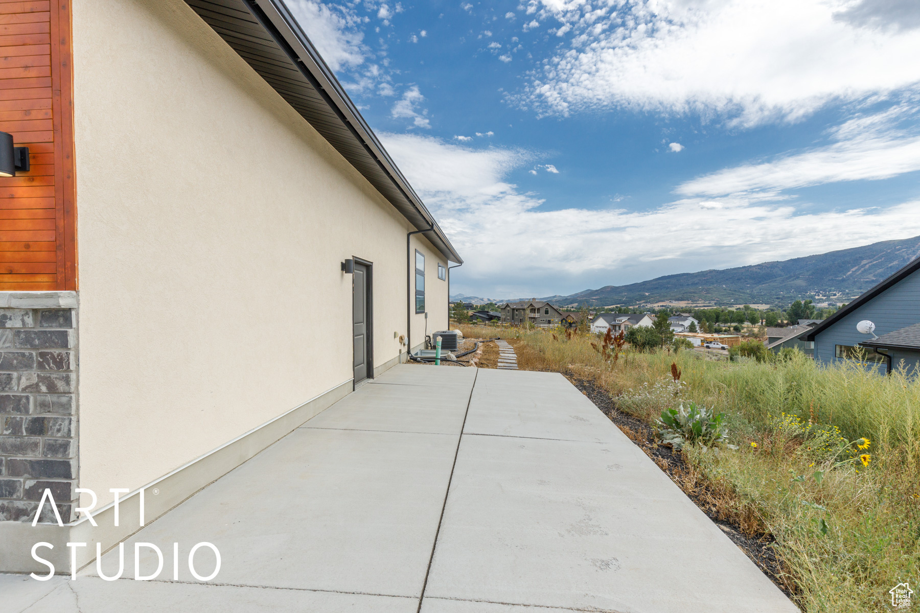 SHEEP CREEK - Residential