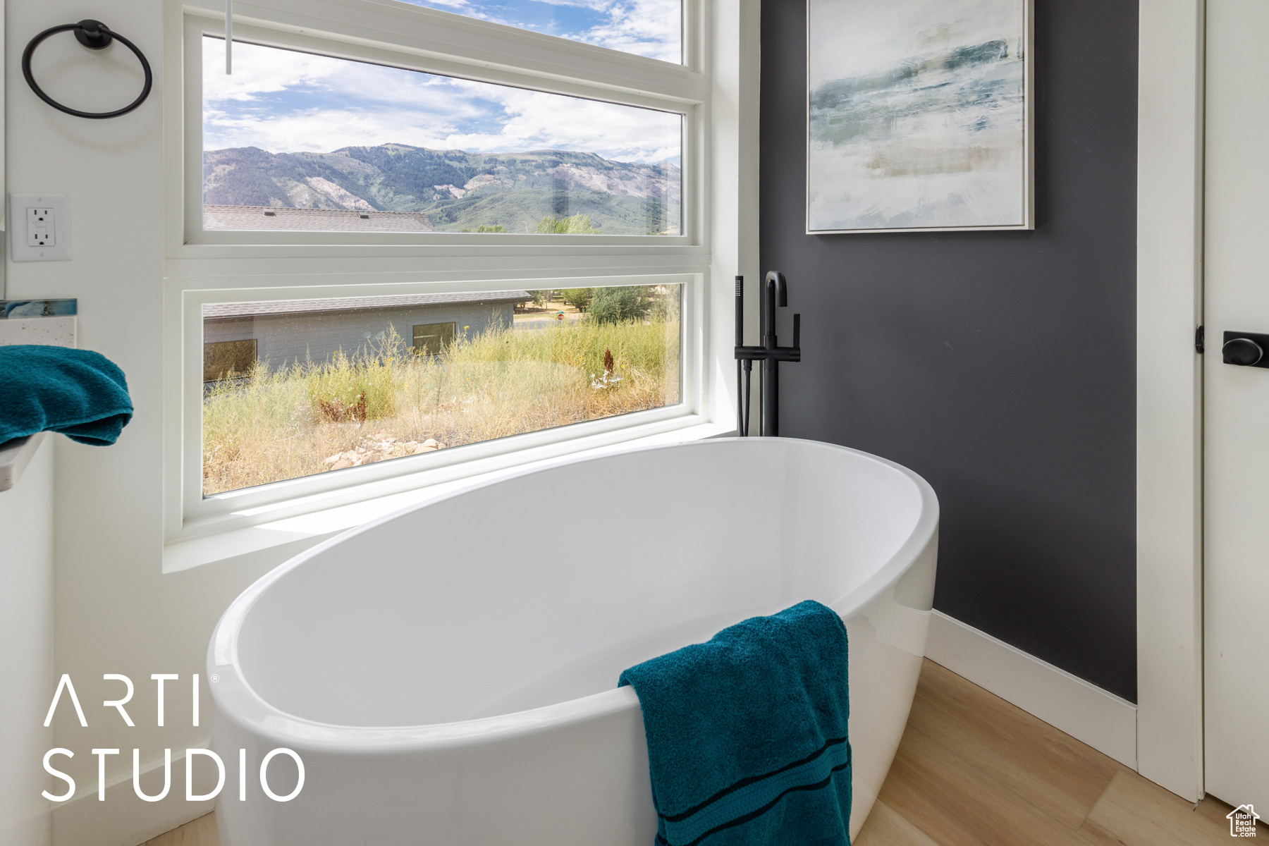 SHEEP CREEK - Residential