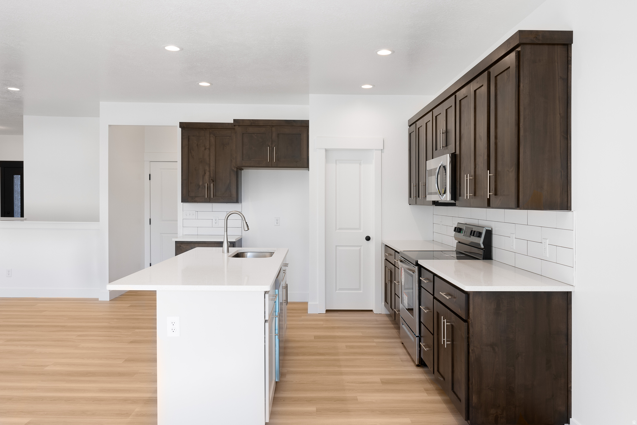 OAKRIDGE COVE - Residential