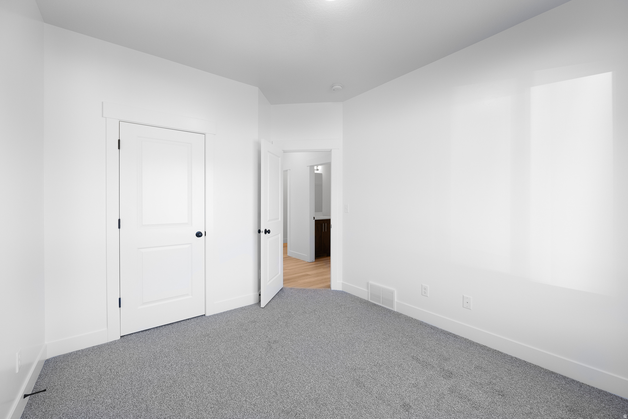 OAKRIDGE COVE - Residential