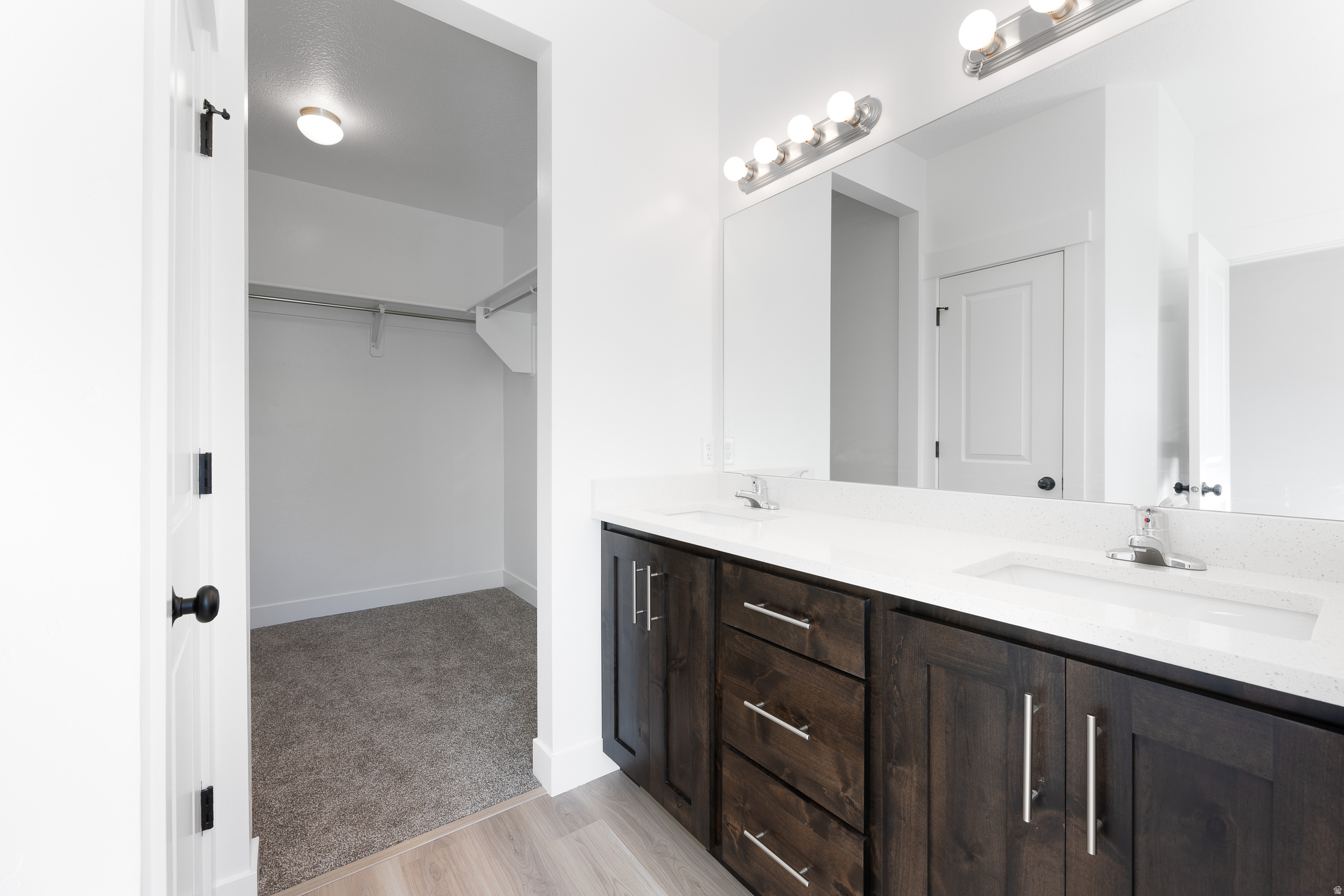 OAKRIDGE COVE - Residential