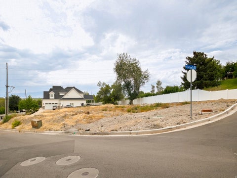 Tiny photo for 4601 N EAST LAWN DR, Provo, UT 84604 (MLS # 2185986)