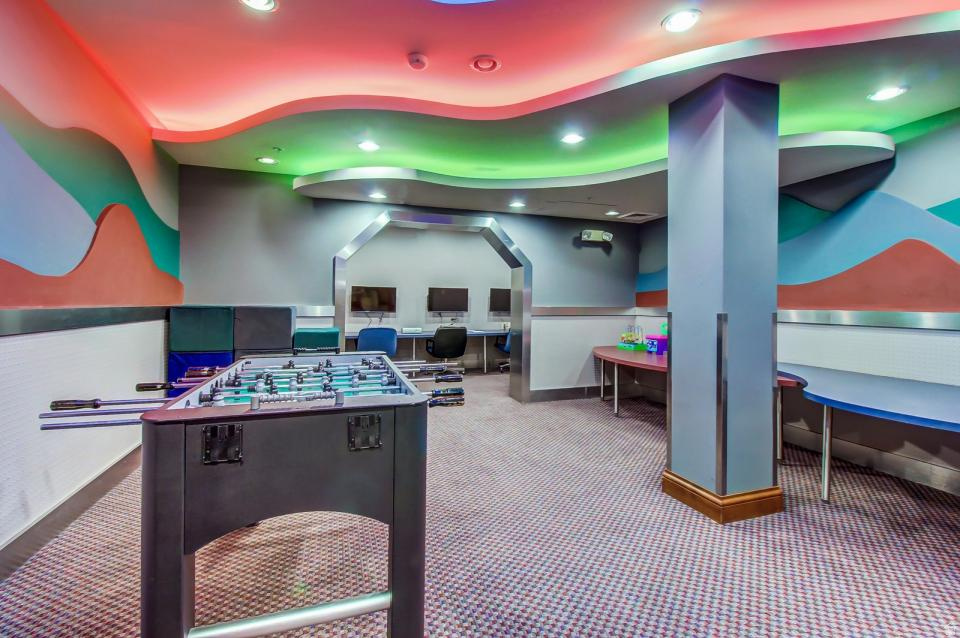 EAGLE SPRINGS WEST - Residential