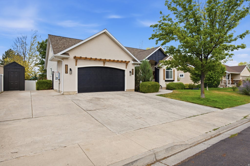 Photo of 773 W 1220 N, Pleasant Grove, UT 84062 (MLS # 2175126)