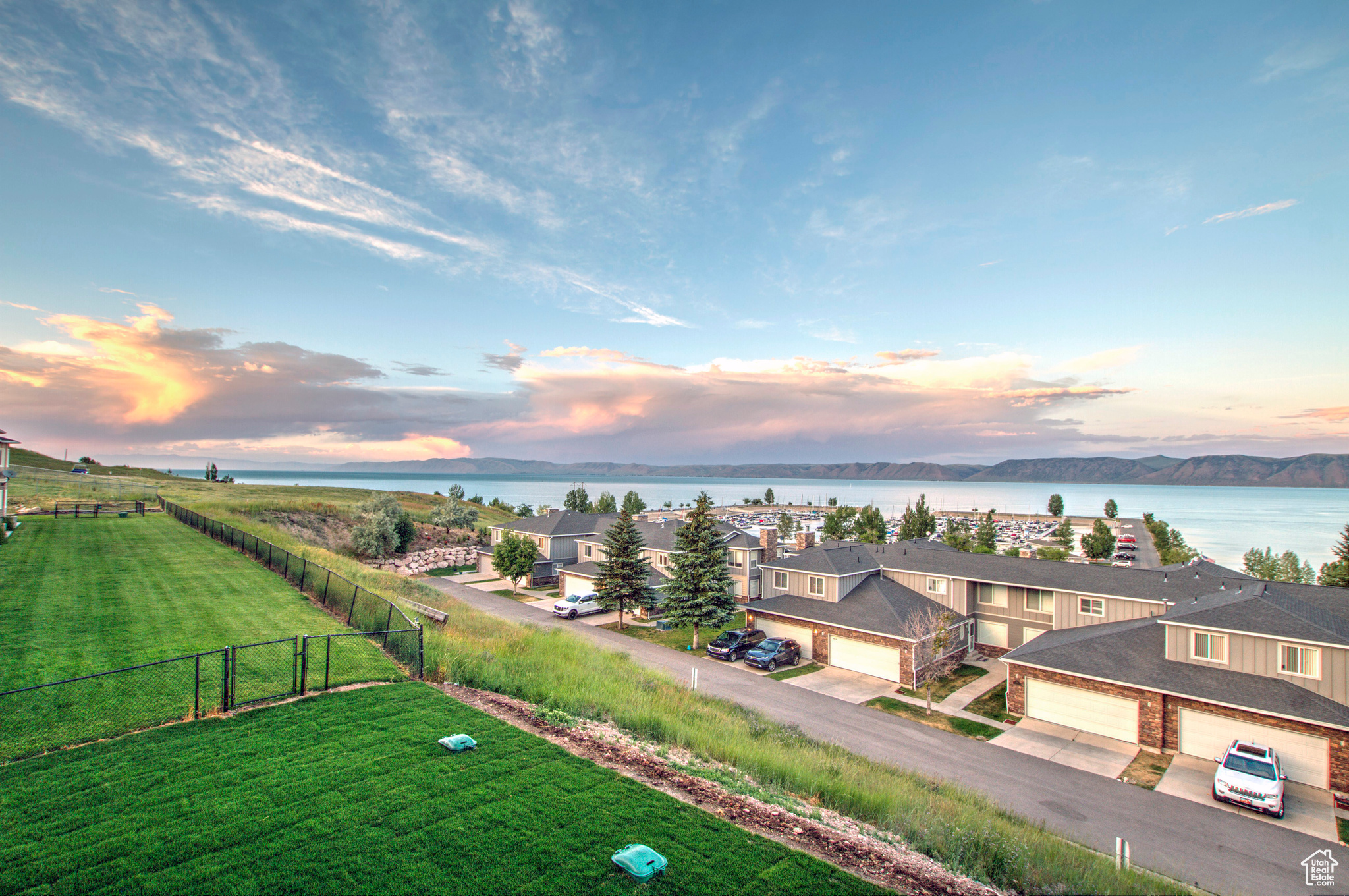 HARBORVIEW TOWNHOMES - Residential