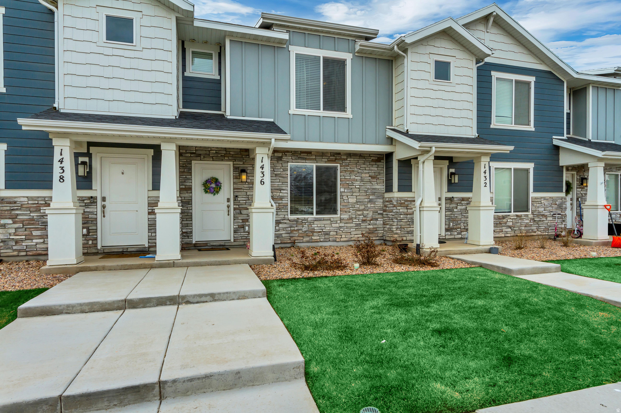 SUMMIT RIDGE TOWNS - Residential