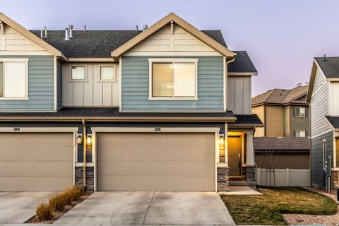 Photo of 188 E RIVER BEND RD, Saratoga Springs, UT 84045 (MLS # 2131462)